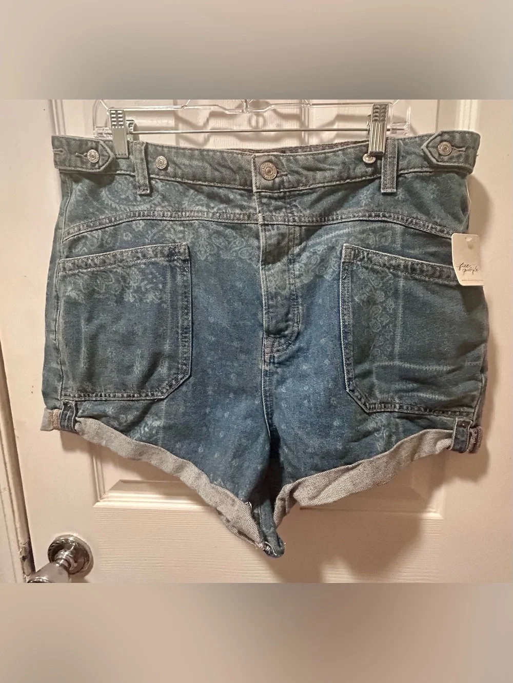 NWT FREE PEOPLE We The Free Palmer Paisley Shorts